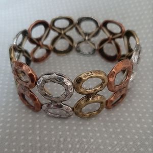 Metal bracelet